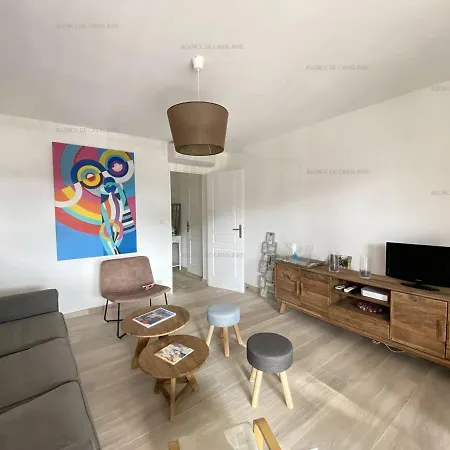 Rénové En Front De Avec Terrasse. - Fr-1-100-295 * Cavalaire-sur-Mer